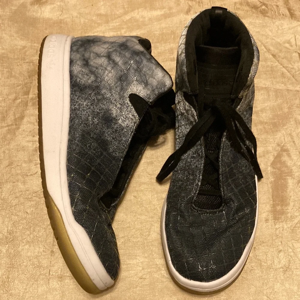 Adidas Veritas mid sneakers